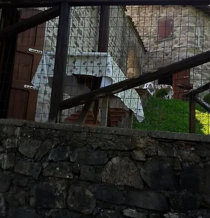 Scorci Di Pietra Сasa de vacaciones