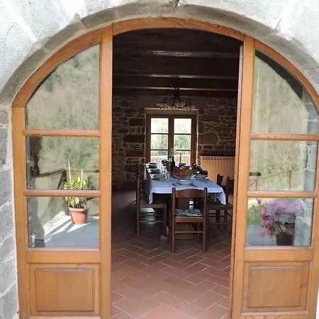 Scorci Di Pietra Сasa de vacaciones *
